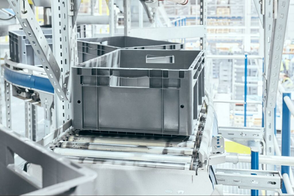 Automated storage system efficiently handling items for delivery and organization.